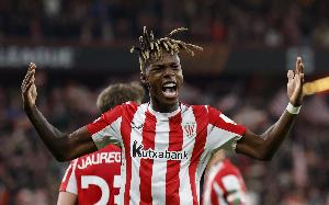 世体：尼科-威廉姆斯极度渴望效力巴萨，即使有注册风险也要来