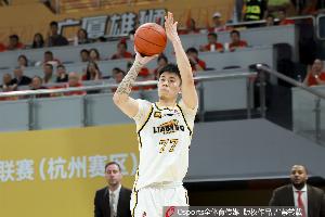 转投上海？媒体人：有传言称张镇麟转会费达到8000万甚至是1.5亿