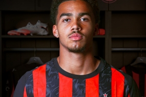 官方：AC米兰签下德国后卫奥多古，双方签约至2029年6月30日