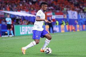 法国队官方：登贝莱&杜埃因伤退出国家队，德尚补招金斯利-科曼