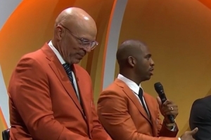 保罗：08年我们接受了各自的角色 有基德在我只能打替补了