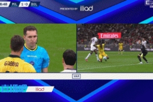 恩昆库误判VAR录音公布：主裁吹罚点球，但VAR坚称恩昆库主动踢人