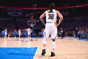 休赛期做了啥来保持状态？戈登：练球+打游戏 保持热爱很重要