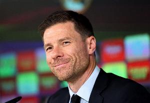 阿隆索：姆巴佩一如既往拿出精彩表现 希望阿诺德情况不会太糟糕