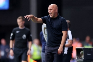 回声报：新阵容能否应对英超和欧冠双线考验，是斯洛特的新问题