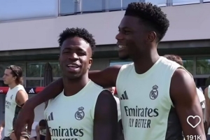 想回来了？尼科-帕斯社媒转发皇马训练视频