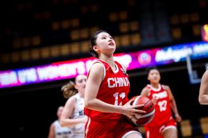 潜力无限！U16持球大核李沅珊三分16中8爆轰38分率队击败新西兰