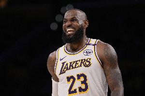 雷迪克：休赛期和詹姆斯会面过两次 他会为我们带来最好的表现