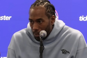 小卡：比尔是非常有威胁的得分手 科林斯的跑跳能力是最顶级的