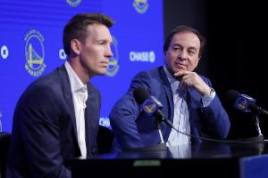 邓利维：拉科布今夏对球队的关注一如既往 女武神让他有点分心