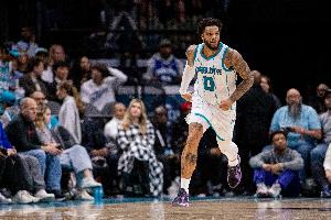 火力全开！黄蜂首节全队三分11中6&命中率54.5% 独行侠三分10中4