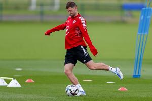 下一场对比利时！32岁后卫本-戴维斯将迎威尔士国家队百场里程碑