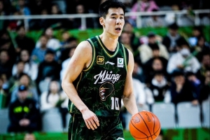 加强投射！郭昊文晒训练视频：每天进步一点点