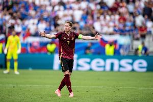 34岁德布劳内本届欧洲世预赛打进6球，仅少于哈兰德、德佩