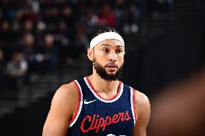 威少签约国王！美媒发问：现在谁会签下本-西蒙斯呢？👀