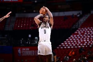 雷霆官方：球队签下前篮网后卫 23年22号秀达里克-怀特黑德