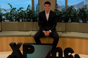 转行！意媒：前拉齐奥边卫弗雷塔斯31岁退役后，加入巴西投资机构