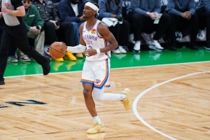 哪些现役球员让你想到自己？皮尔斯：亚历山大、塔图姆、巴特勒