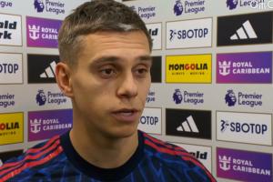 特罗萨德：上半场我们有失水准 所有人都能完成自己的任务