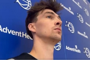 签双向合同！卡斯尔顿：感谢魔术给我这个机会 很幸运也特别兴奋