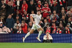 英媒：曼联已与马奎尔就续约一年展开非正式谈判，但他须接受降薪