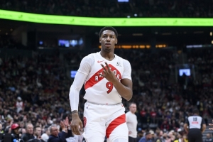 RJ-巴雷特：在14岁时和快要退役的纳什单挑 我完全得不了分