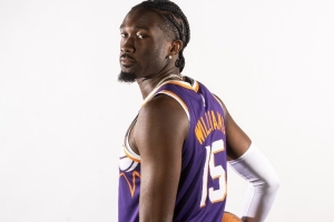 揭幕战对阵国王！太阳记者：中锋马威预计出战20-24分钟