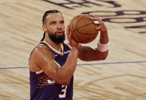 里程碑！狄龙首节便得到10分 生涯总得分突破7000分大关