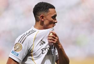 评论员：阿诺德复出后若踢国家德比，将面临拉什福德的冲击