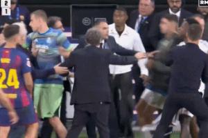 🤣比赛结束姆巴佩还拉着维尼修斯，之后试图加入冲突被直接拦下