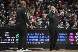 小卡爆料记者：卢曾参与比卢普斯非法赌博牌局 常和达蒙-琼斯作伴