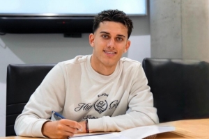 阿斯：小雷耶斯与皇马完成续约，继续在皇马青训体系中稳步成长