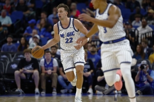 2-4东部第11！记者：对魔术来说战胜黄蜂是一场漂亮且急需的胜利