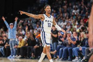 有情况？队记：莫兰特表示身体没事 所有问题回答都是去问教练组