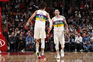 海斯：我和我们的主教练打过球 他一直都知道我能做到什么