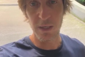 安布：意大利咋踢的这么差，脸都不要了😰