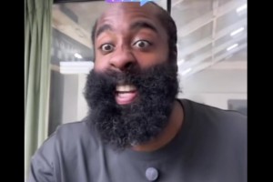 球技惊到登哥🥰哈登对镜头猛夸18岁王思诺：她真的超级超级棒