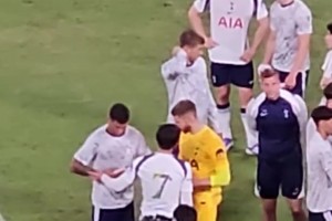 原来早已决定离开！孙兴慜上一场赛后几番推脱不愿戴上队长袖标