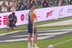 给赖斯整害羞了！阿森纳球迷场边喊：rice baby😂