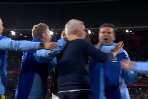 势大力沉！阿姆拉巴特禁区内精彩爆射破门扳平！