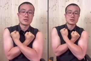 徐静雨此前怼网友：我这叫没有肌肉啊？我这肌肉简直就是个打手！