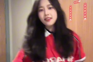 宣宣的伟大无需多言😍男楚琪女宣宣当曼联球迷真幸福~