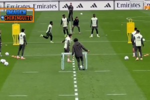 囧！维尼修斯训练赛多次射门不进，队友都看不下去了😆