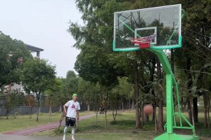 当普通人打球遇到文班亚马时 这样超高投篮就不会被冒了吧？