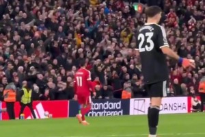 队史第3人！萨拉赫打入利物浦生涯第250球，率队2-0终结英超4连败